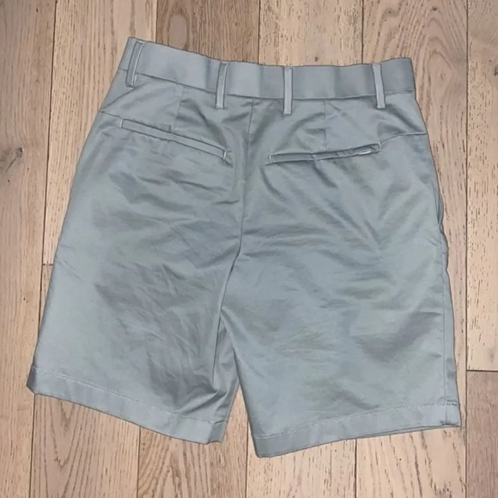 Banana Republic Aiden‎ Short Chino (worn once)